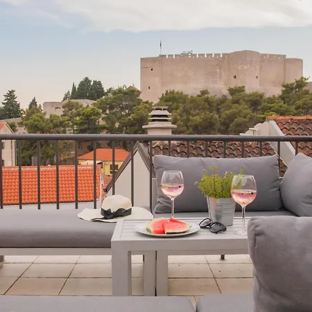 Apartament Marijola *